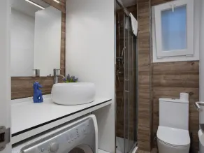 Apartament amb piscina i aparcament - Baixos amb jardinet - Image 2