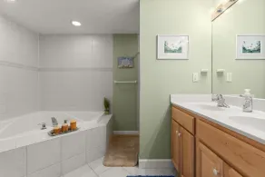 Avalon 507 3 Bedroom Condo by RedAwning - Image 3