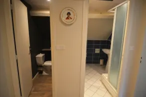 Fuldt renoveret 4P gîte med udsigt over poolen - Image 3