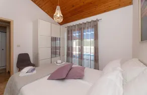 House Kristiana - Image 5