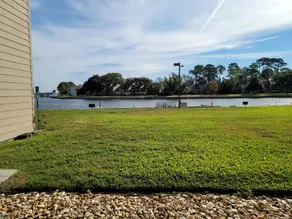 Ground Floor Waterfront Condo! - Image 4