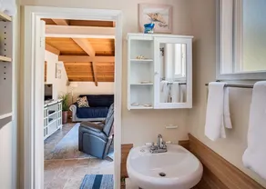 Romantic A-Frame Beach Cottage, Blocks to the Beach, Deck, Fireplace and Firepit - Image 4