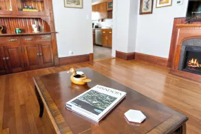 Cottage in the City - Historic Charm, Modern Touch - Image 3