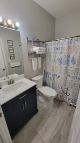 Private home w/Hot tub & pool. In a gated resort community with a boat ramp. - Image 2