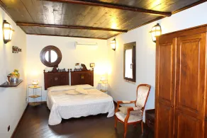 HERMOSA VILLA con PISCINA de uso EXCLUSIVO, ¡relájate a pocos km del mar! - Image 5