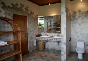 Villa Kompiang Bali - Image 3
