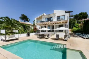 Villa Cabrera Stylish luxury villa with wonderful sea views and heated pool - Image 5