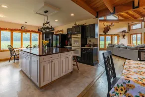 6 Bedroom Ultimate Family Retreat - Image 3