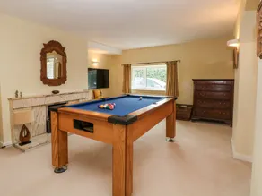 MOODY HOUSE FARM, pet friendly, character holiday cottage in Chorley - Image 3
