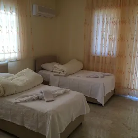 Detached Villa - Private Pool - Stunning Mountain Views - Image 5