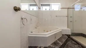 A top floor unit with panoramic views over the marina - Image 2