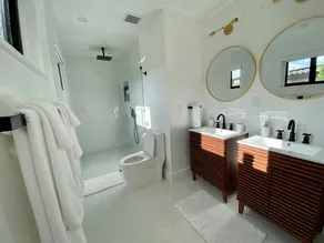 Chic Guesthouse-15mins to South Beach - Image 2