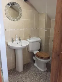 Fritliggende hus med 3 soveværelser konverteret fra stalde med udsigt over Sandy Beach - Image 3