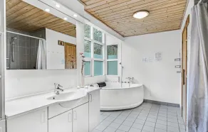 Cozy home in Hasle with sauna - Image 2