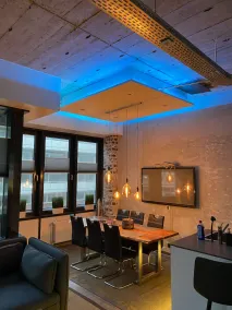Luxury apartment right by the sea - Image 2