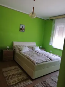 Holiday home with terrace - Image 5