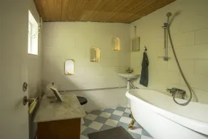 Skogstorp fra 1879 på en lyngklædt bakke midt i skoven - Image 2