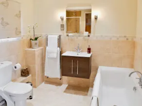2 chambres à coucher à Burwash - Image 2