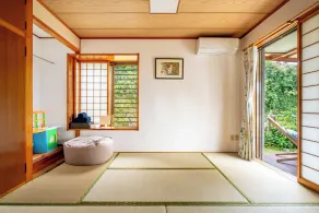 È una casa al mare e puoi andare in giro per il mare e tornare a casa con il tuo costume da bagno - Image 4