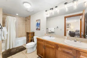 Enjoy Incredible Mountain Views from Private Balcony, Shared Pool & Hot Tub! - Image 2