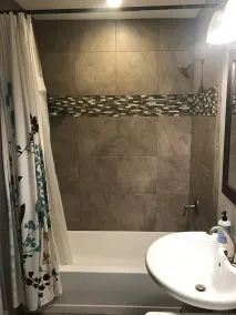 Centralt beliggende nyrenoveret 4 Bdrm Home - Image 3