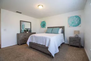Entire Modern Home in Dade City - Image 4
