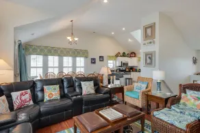 No Worries: Private Pool, Short Walk to the Beach - Image 5