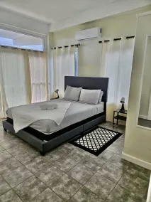 Stylish 1 Bedroom Beach view - Image 3