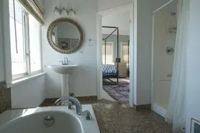 Beautiful 2 bed, 2 bath condo on St Clair River in Marysville, MI - U1 - Image 2