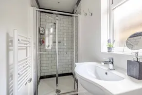 Cosy 3 Bed Home Near Dorney| Parking - By Tempstay - Image 3