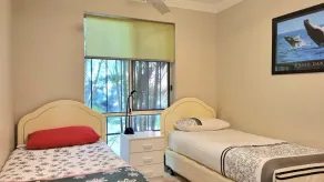 Ground Floor Beach Apartment Whitesands G1 - Image 4