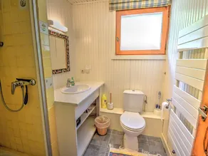 Chalet rénové à Morzine avec 5 chambres, parking et WIFI - Image 4