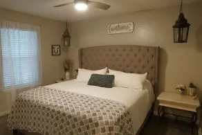 Cozy Charming Country  Farm Home - Image 5