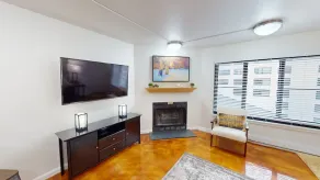 Vibrant Single Bedroom Flat in Silvercreek by RedAwning - Image 2
