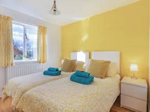 3 bedroom accommodation in Rhayader - Image 5