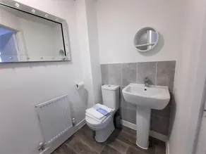 Ipswich - 3 Beds - Sleeps 6 - Private Garden - Image 4