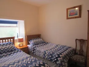 Auld Schoolhouse Sleeps 8 (3 Bedroom) - Image 4