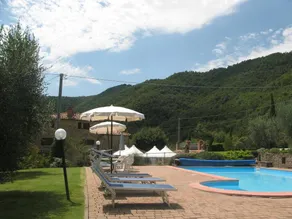 Agriturismo 'Cuiano Il Colombaio' with Mountain Views, Shared Pool and Wi-Fi - Image 4