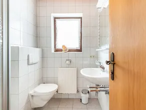 Comfortable apartment in Längenfeld with ski storage - Image 5