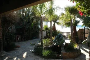 Romantic beachfront - Image 5