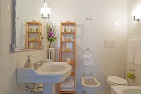 Apartment set in a property with breathtaking view of Florence! - Image 3