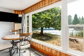 Bend Riverside Rentals - Image 5