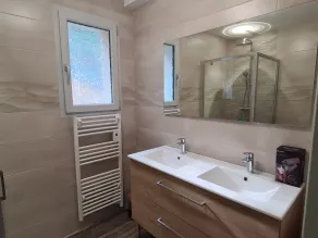Le Séchoir des acacias, 110m2 \"L'Orée du Bois\" gîte with heated pool.  - Image 3