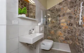 Awesome home in Bribir - Image 4