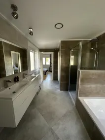 Luxus-Golfvilla in erster Reihe mit privatem Pool & Panoramablick - Image 2