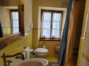 Romantic apartment located in a hamlet in the Sienese countryside - Image 4