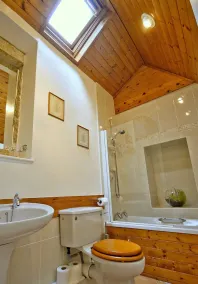 Cherry Tree Cottage pet friendly Ripponden near Halifax Yorkshire. - Image 2
