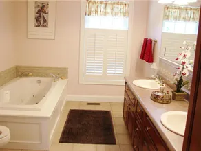 3 min. to Dreams Park, 34 ft. Long Heated Pool, Clean and Updated. Fun & Private - Image 3
