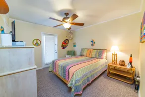 6 minutes to Beach! Screened-in and Heated Pool! - Seahorse Cove - Image 5
