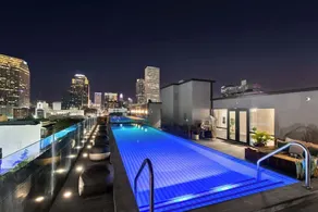 Luxury Suite Rooftop Pool Walk-French Qtr Hotel - Image 4
